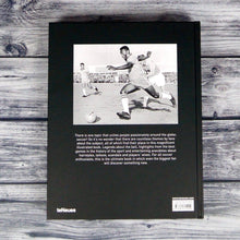 Load image into Gallery viewer, Soccer: The Ultimate Book