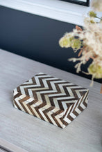 Load image into Gallery viewer, S/3 Zig Zag Bone Inlay Boxes