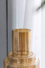 Load image into Gallery viewer, D7.7x13.8" Geometric Amber Luster Clear Accent Vase