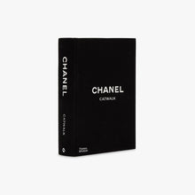 Load image into Gallery viewer, Chanel Catwalk: The Complete Collections (2nd ed)