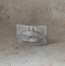 Load image into Gallery viewer, KissScent Concrete Incense Holder