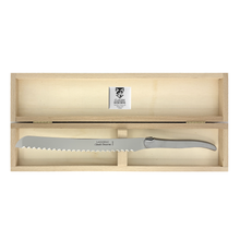 Load image into Gallery viewer, Claude Dozorme Bread Knife Set