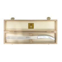 Load image into Gallery viewer, Claude Dozorme Berlingot Bread Knife Set