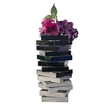 Load image into Gallery viewer, Crystal Twist Vase