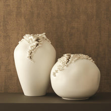 Load image into Gallery viewer, Cascading Reef Vase-White