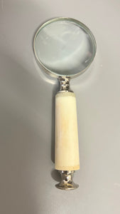 MAGNIFIER