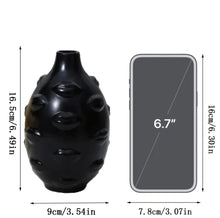 Load image into Gallery viewer, Lip Vase