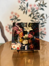 Load image into Gallery viewer, ACRYLIC CANDY BOWL