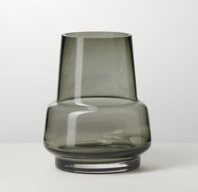 Load image into Gallery viewer, SOLO SMOKE GLASS VASE