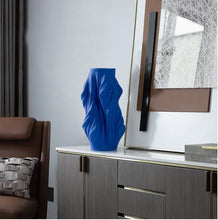 Load image into Gallery viewer, Ceramic Vase