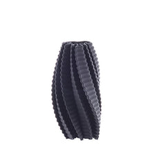 Load image into Gallery viewer, Hesli 3D Spiral Vase