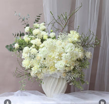 Load image into Gallery viewer, Geometric White Vase