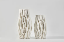 Load image into Gallery viewer, Unique 3D White Vase