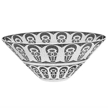 Load image into Gallery viewer, CALCADA PORTUGUESA SALAD BOWL IN WHITE &amp; BLACK