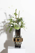 Load image into Gallery viewer, Retro Design Glass Vase 18k - XXL Gold