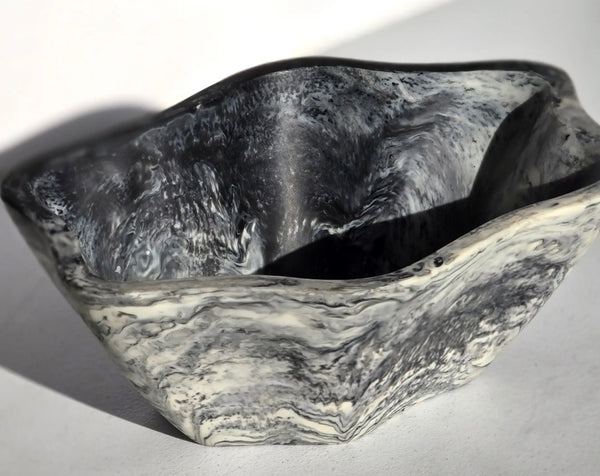 Organic Shape Resin Bowl - Entryway Catchall