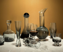 Load image into Gallery viewer, Tank Champagne Glasses Black
