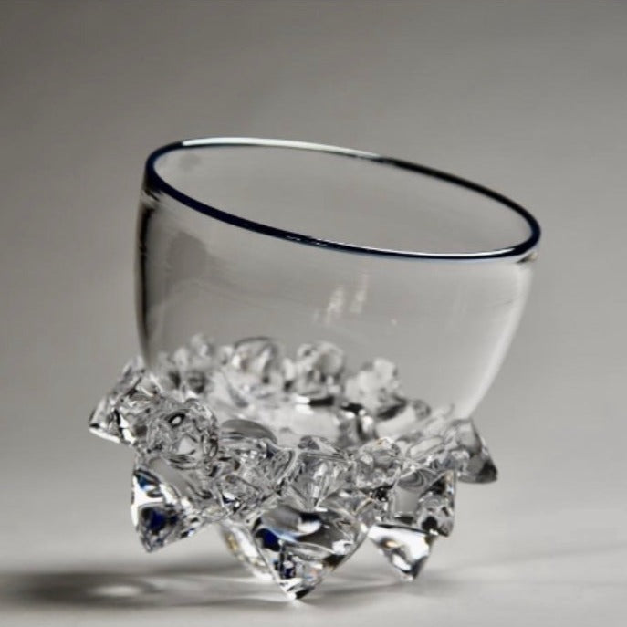 Thorn Vessel Series 9