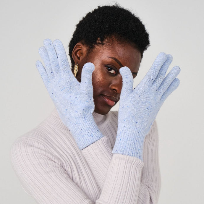 Classic Gloves - Blue Eyes